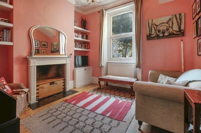 1 Bedroom Flat To Rent In Devonport Road, London W12