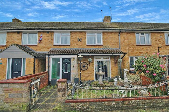 2 Bedroom Terraced House For Sale In Rockbourne Close, Leigh Park, PO9