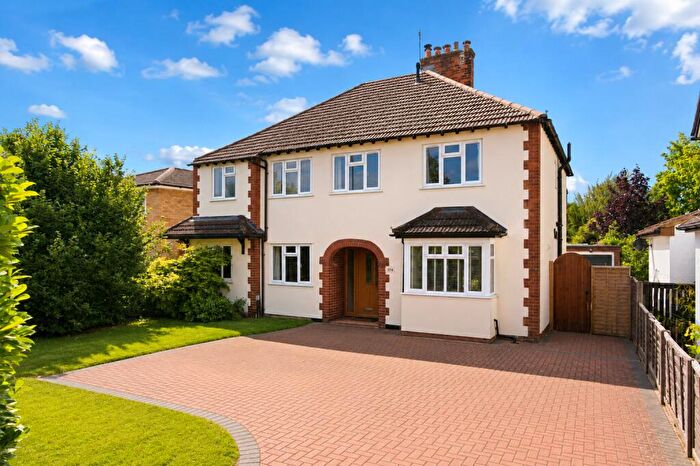 5 Bedroom Detached House For Sale In Hatfield Road, St. Albans, Hertfordshire, AL4