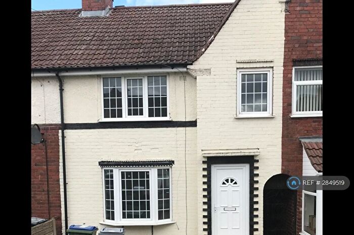 3 Bedroom Terraced House To Rent In Beeches Road, Oldbury, B68