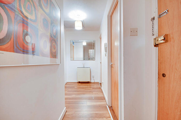 1 Bedroom Flat For Sale In Glebe Road, Chelmsford, CM1