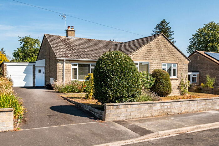 3 Bedroom Detached House For Sale In Springfield Gardens, Whitley, SN12