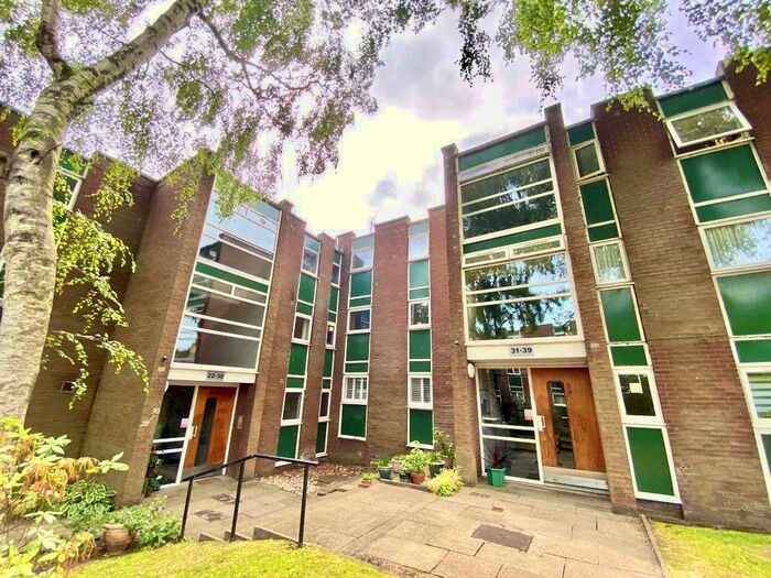 2 Bedroom Flat To Rent In Ashfell Court, Chorlton, M21