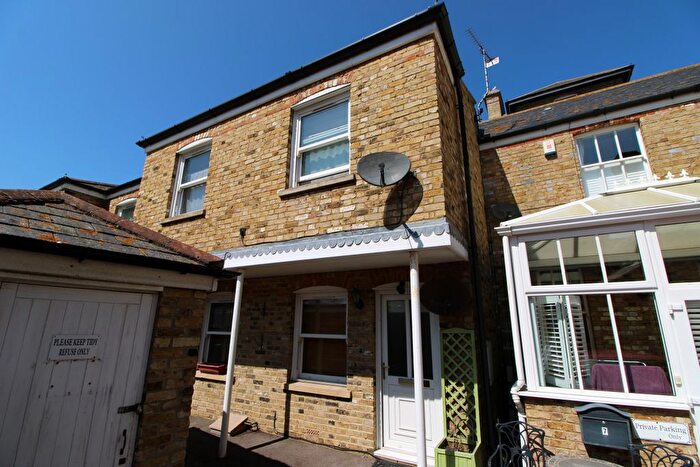 1 Bedroom Flat For Sale In Jacksons Stables, Station Road, Westgate-On-Sea, Kent, CT8