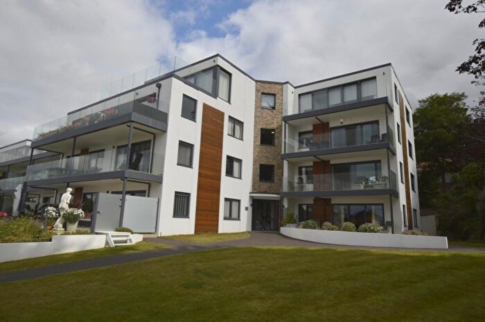 2 Bedroom Apartment To Rent In Wykeham Lodge, Chaddesley Glen, BH13