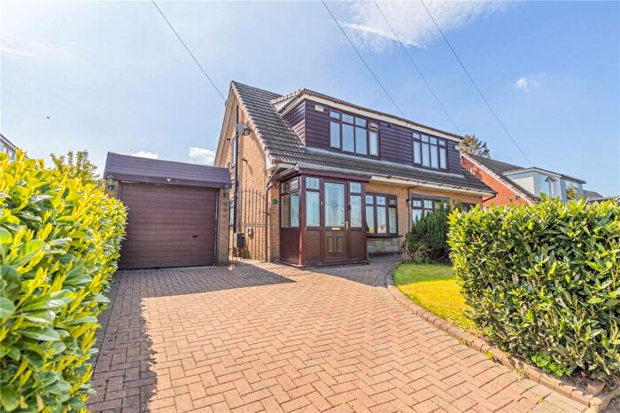 3 Bedroom Semi-Detached House For Sale In Cherrington Drive, Castleton, Rochdale, OL11