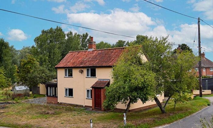 4 Bedroom Detached House For Sale In Mendham, Harleston, IP20