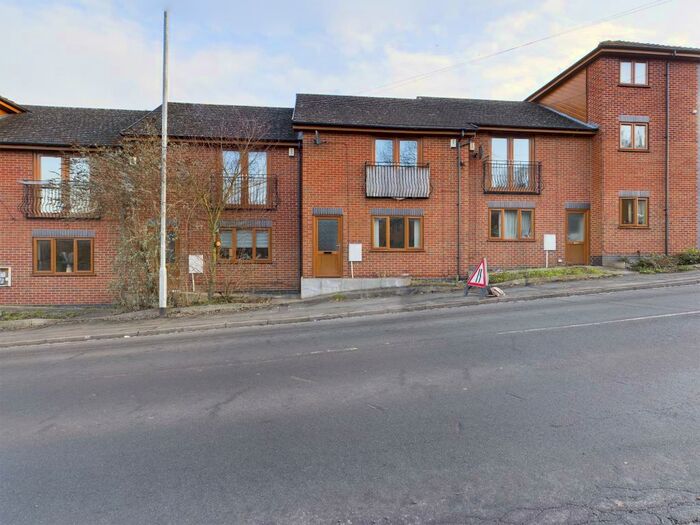 2 Bedroom Town House To Rent In Bridgewater Court, Etruria, Stoke-on-Trent, ST1