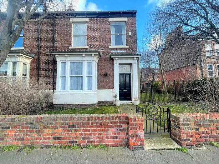 3 Bedroom Flat To Rent In Azalea Avenue, Ashbrooke, Sunderland, SR2