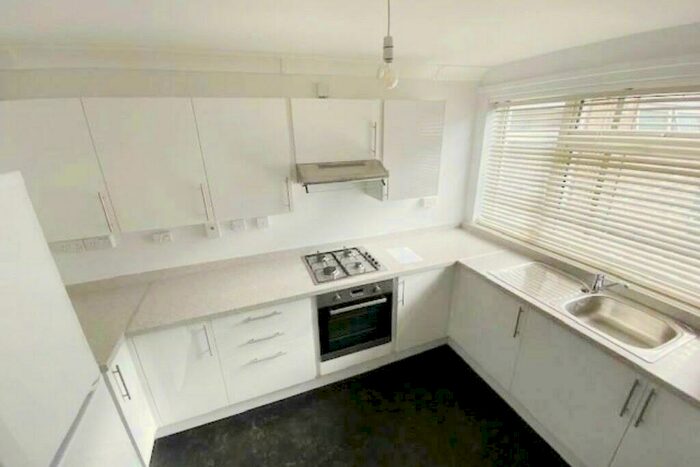 2 Bedroom Flat To Rent In Pearson Square, Pearson Road, Ipswich, Suffolk, IP3