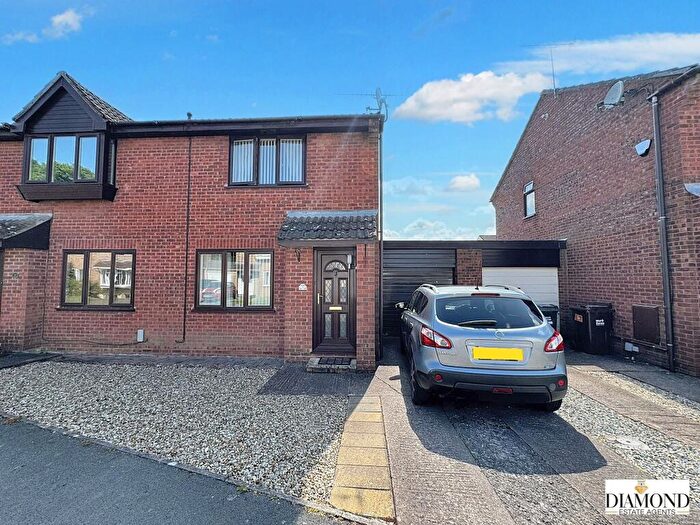 2 Bedroom Semi-Detached House For Sale In Chestnut Drive, Willand, EX15