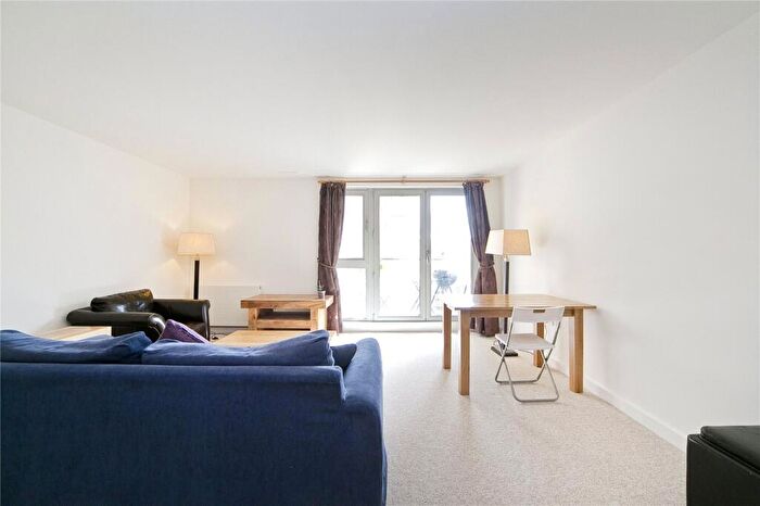 2 Bedroom Apartment To Rent In Carronade Court, Eden Grove, London, N7