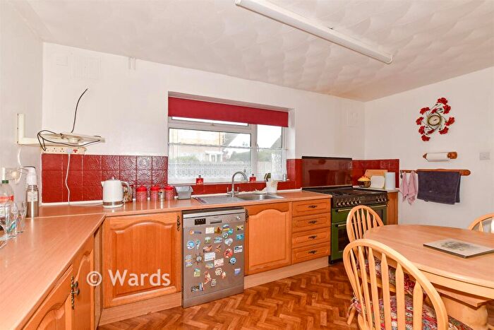 5 Bedroom Semi-Detached House For Sale In Wards Hill Road, Minster On Sea, Sheerness, Kent, ME12