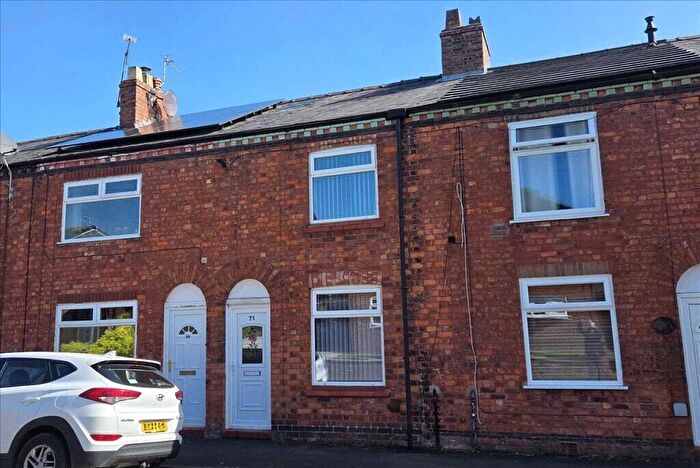 2 Bedroom Terraced House To Rent In John Street, CW7