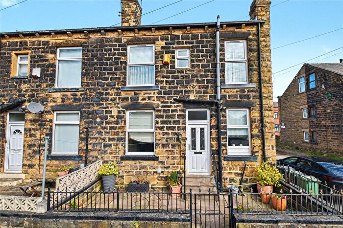 2 Bedroom End Of Terrace House For Sale In Grange Buildings, Morley, Leeds, West Yorkshire, LS27