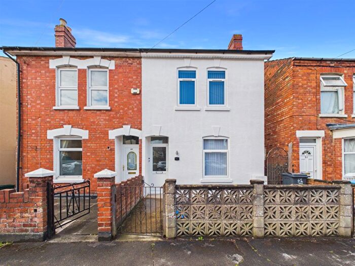 3 Bedroom End Of Terrace House For Sale In Linden Road, Gloucester, GL1