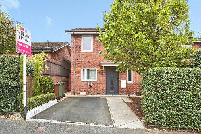 2 Bedroom Semi-Detached House For Sale In Fairfield Street, Leeds, LS13