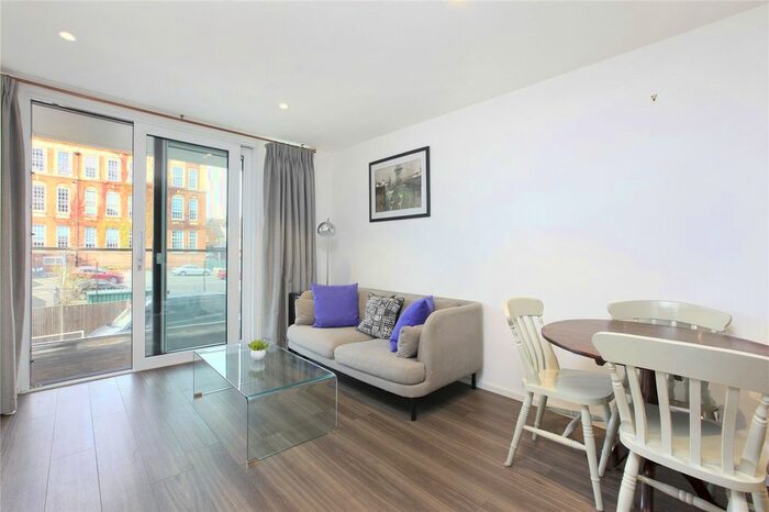 1 Bedroom Flat To Rent In Beacon Tower, Spectrum Way, Wandsworth, London, SW18