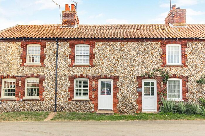 2 Bedroom Cottage For Sale In Chain Free In Burnham Market, PE31