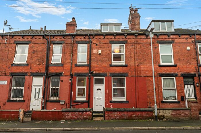 2 Bedroom Terraced House For Sale In Edinburgh Terrace, Leeds, LS12
