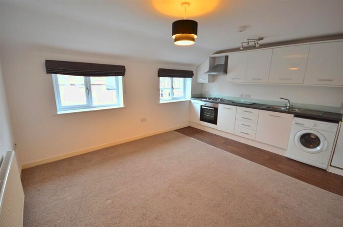 1 Bedroom Flat To Rent In The Grove, Sale, M33