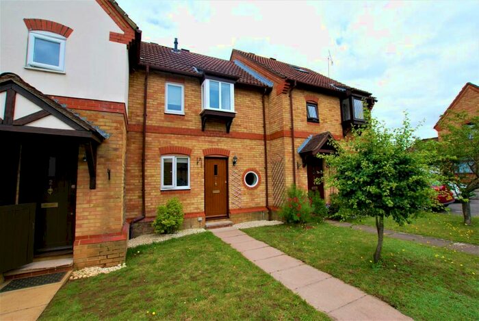 2 Bedroom Terraced House To Rent In Cotts Wood Drive, Guildford, Surrey, GU4