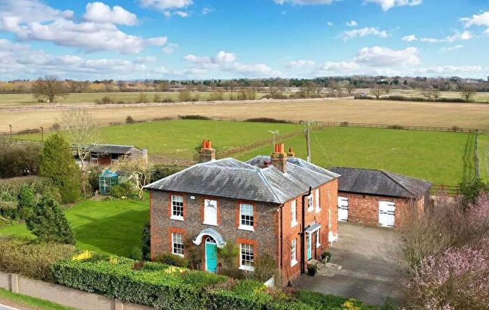 5 Bedroom Detached House For Sale In Howe Lane, Binfield, Bracknell, RG42