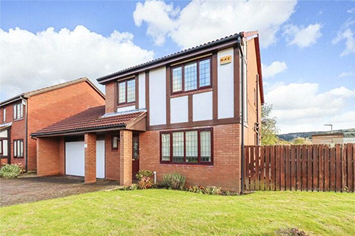 4 Bedroom Detached House For Sale In Dominies Close, Rowlands Gill, Tyne And Wear, NE39