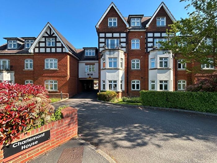 2 Bedroom Flat To Rent In Charlemont House, Ewell, KT17