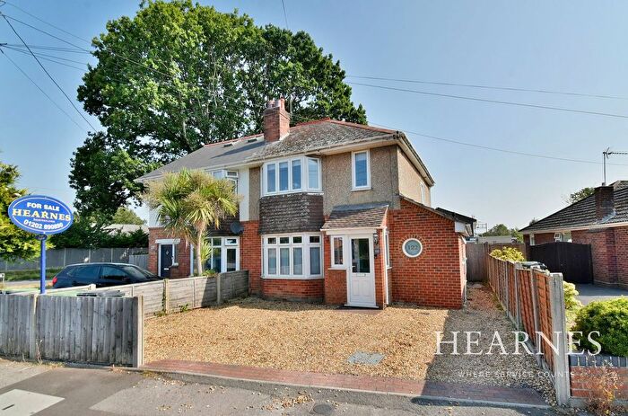 3 Bedroom Semi-detached House For Sale In Glenmoor Road, West Parley, Ferndown, BH22