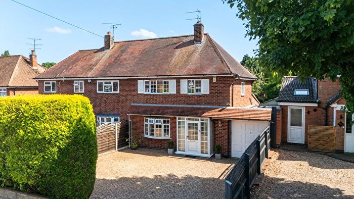 3 Bedroom Semi-Detached House For Sale In Oakfield Avenue, Birstall, LE4