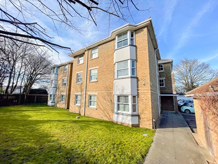 1 Bedroom Apartment To Rent In Coopers Court, Coopers Road, Northfleet, Gravesend, Kent, DA11