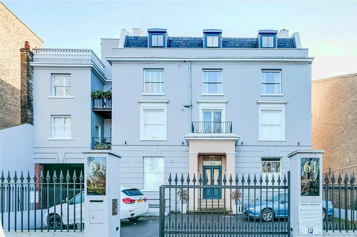 2 Bedroom Flat To Rent In Clapham Common South Side, Clapham Common, SW4