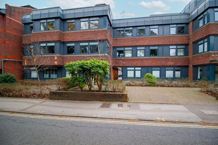 2 Bedroom Flat To Rent In Fleet Road, Fleet, GU51