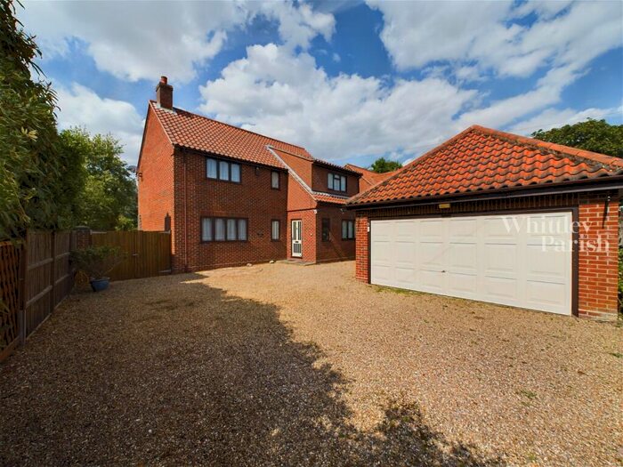 5 Bedroom Detached House For Sale In High Green, Great Moulton, Norwich, NR15