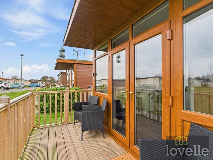 2 Bedroom Chalet For Sale In Mablethorpe Caravan Chalet Park, Mablethorpe, LN12