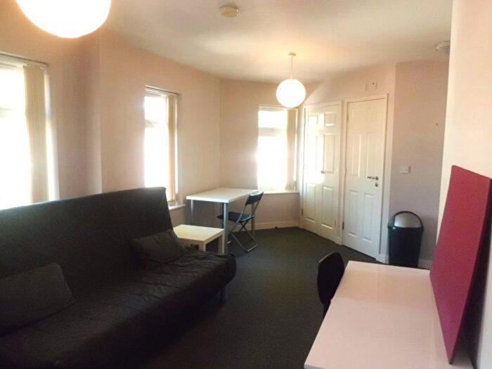 Studio To Rent In Bournbrook House, B29