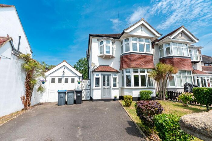 3 Bedroom Semi-Detached House For Sale In Firsby Avenue, Shirley, Croydon, CR0