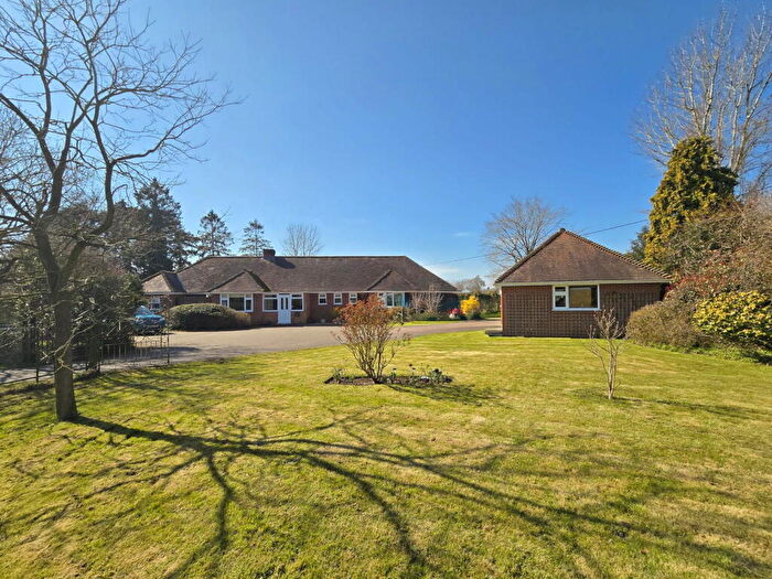 4 Bedroom Chalet For Sale In The Turnpike, Bunwell, Norwich, NR16