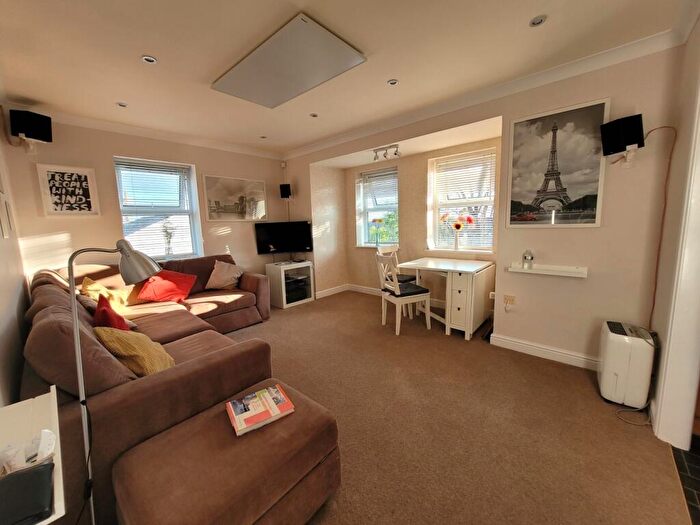 2 Bedroom Apartment To Rent In Westcliffe, Wellington Road, M30