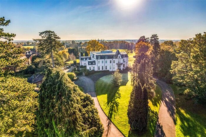 2 Bedroom Apartment For Sale In Brockham Park House, Rykens Lane, Betchworth, Surrey, RH3