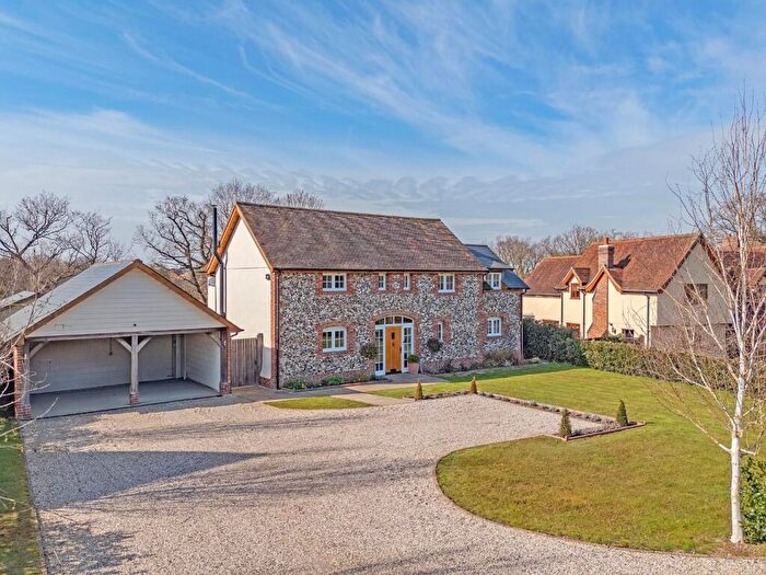 4 Bedroom Detached House For Sale In Graces Lane, Dunmow, CM6