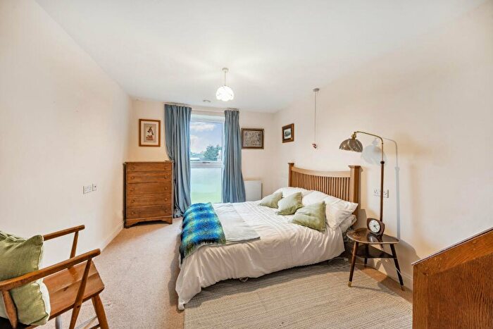 2 Bedroom Retirement Property For Sale In Lower Turk Street, Alton, Hampshire, GU34