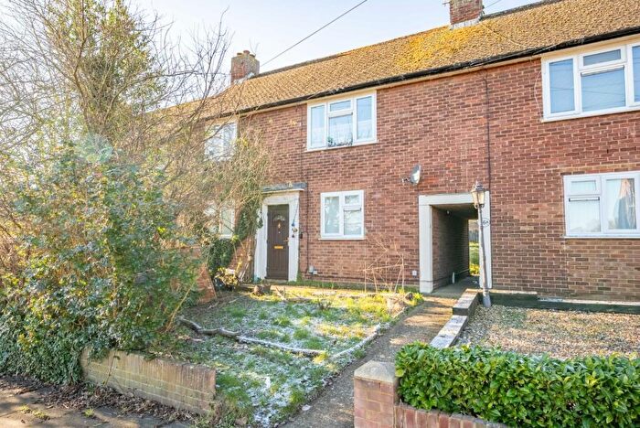 1 Bedroom Maisonette For Sale In Gorham Drive, St. Albans, Hertfordshire, AL1