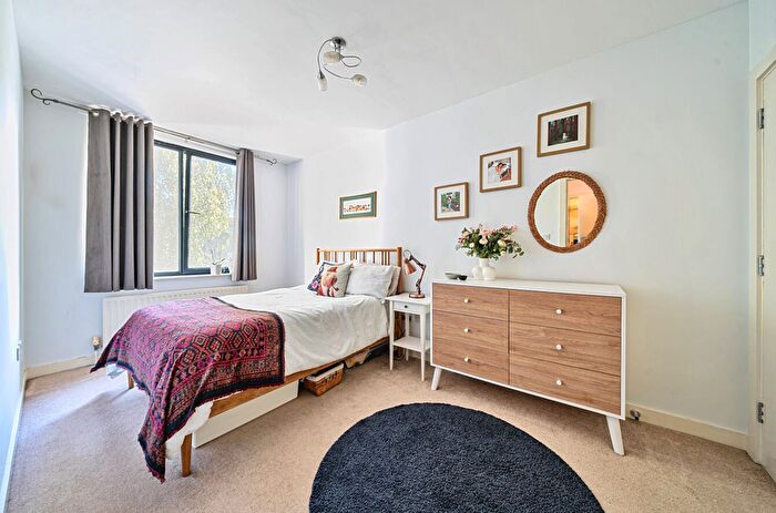 1 Bedroom Flat For Sale In Escomb Court, Godstone Road, Whyteleafe, CR3