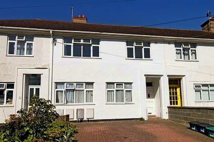 2 Bedroom Apartment To Rent In Wharton Road, Oxford, OX3