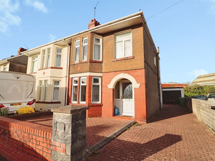 3 Bedroom End Of Terrace House For Sale In Finchley Road, Cardiff, CF5