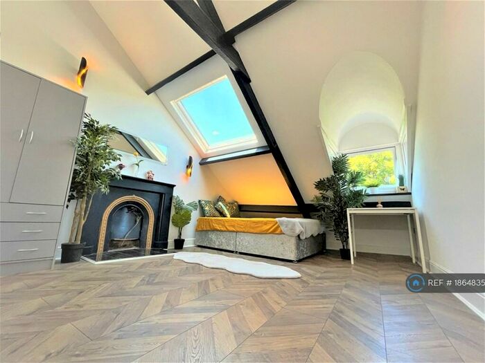 7 Bedroom Terraced House To Rent In Chester Crescent, Newcastle Upon Tyne, NE2