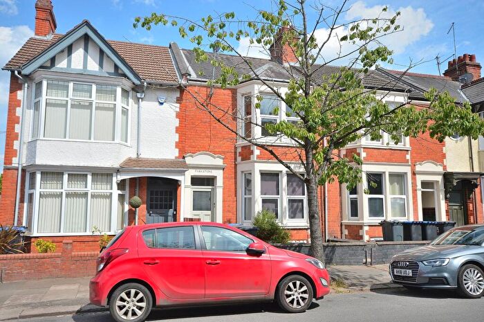 2 Bedroom Apartment To Rent In Ardington Road, Northampton, NN1