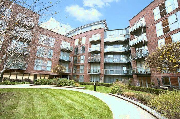 2 Bedroom Flat To Rent In The Heart, Walton-On-Thames, KT12